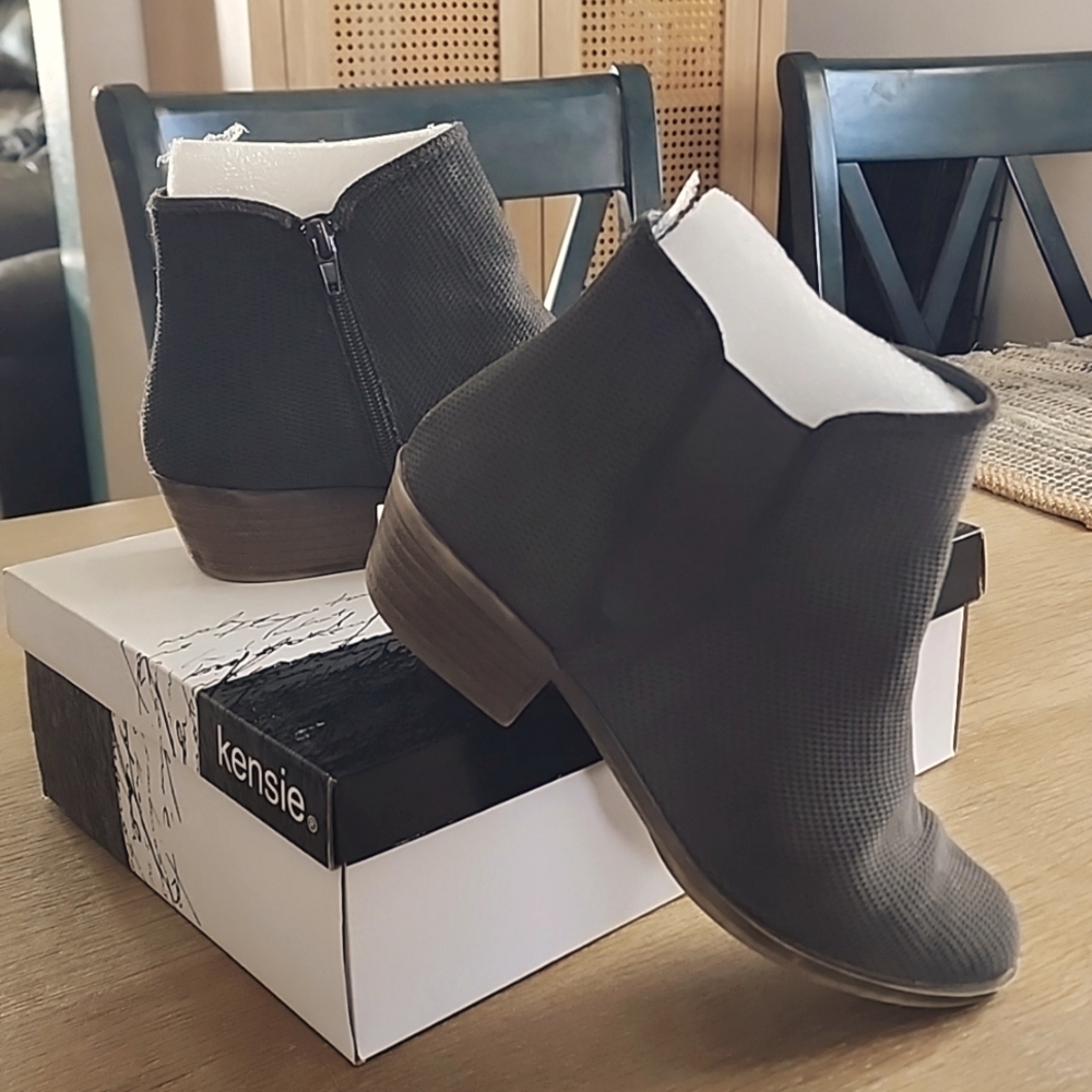Kensie Black Ankle Boots